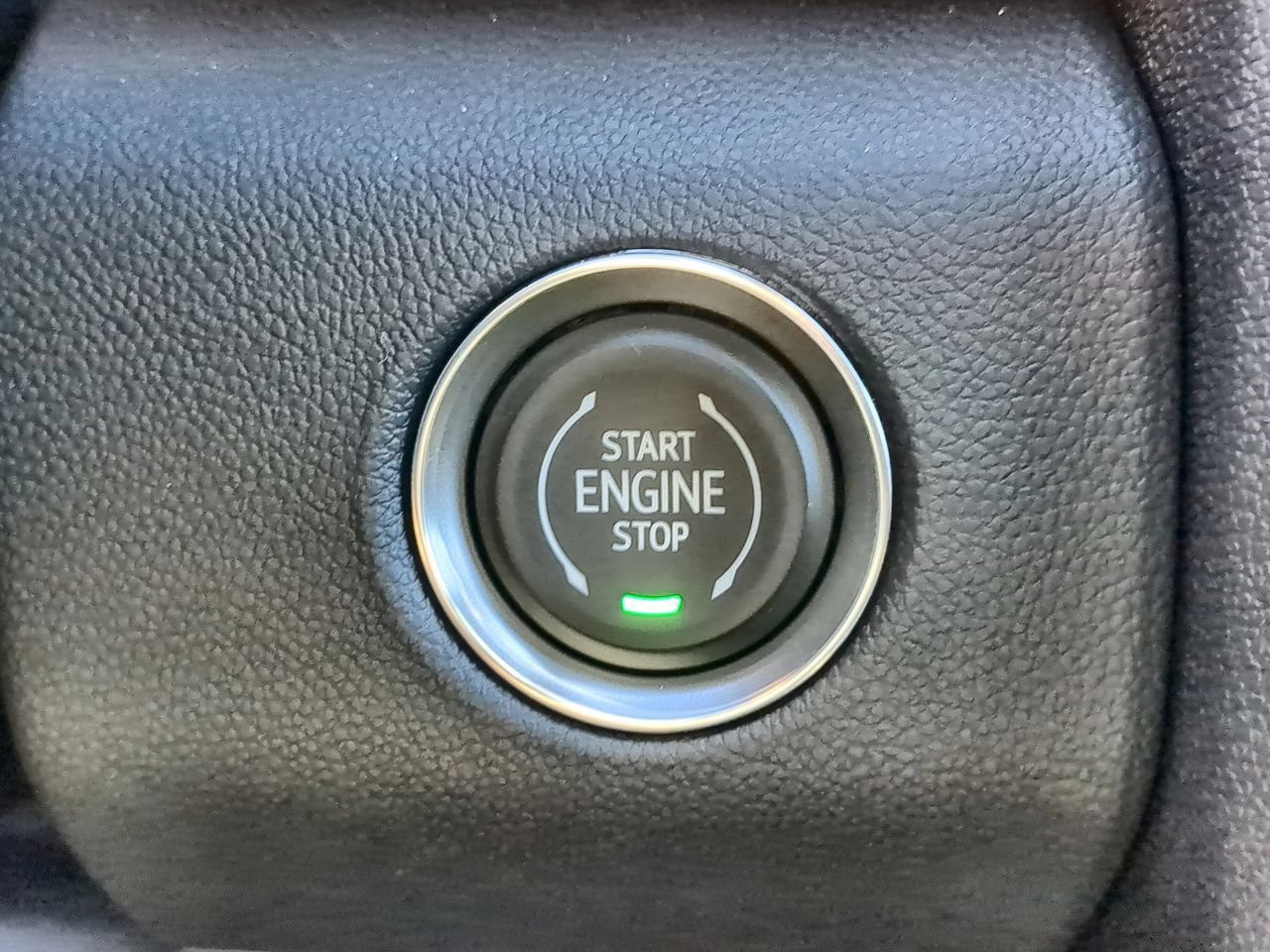 New 2026 GMC Acadia Elevation w/ Elevation Premium Package FWD image 17