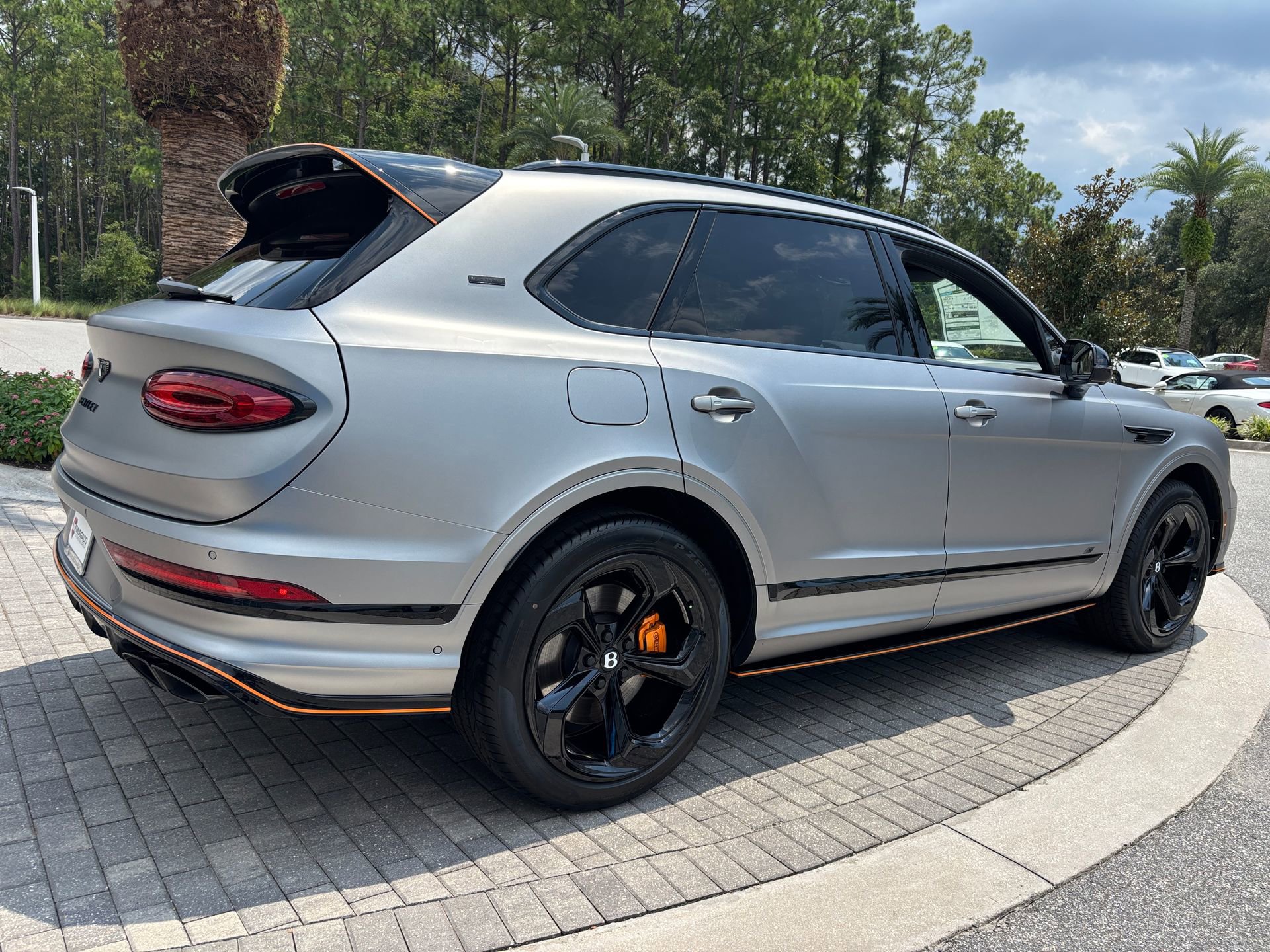New 2025 Bentley Bentayga image 30