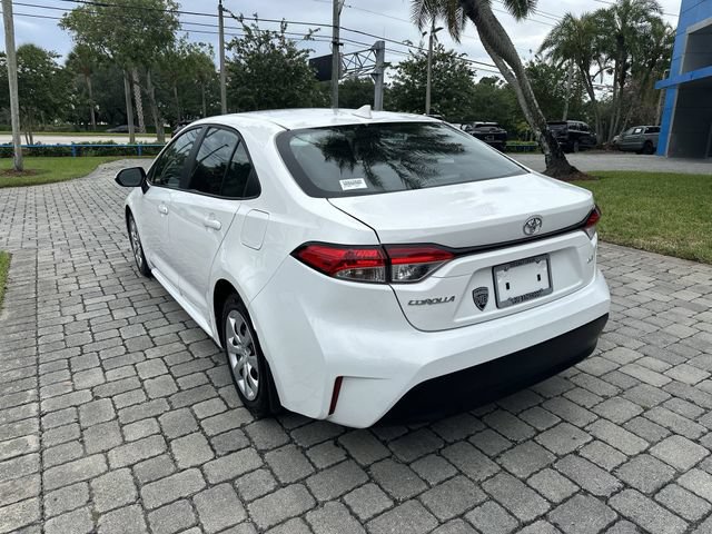 Used 2024 Toyota Corolla LE FWD image 33