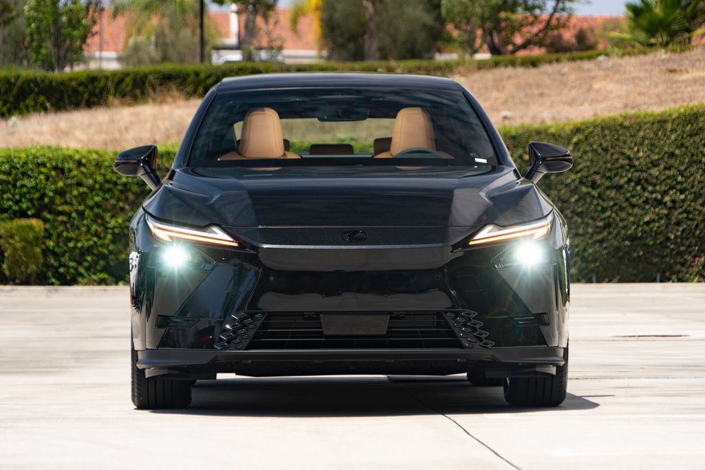 New 2026 Lexus ES 350e w/ Convenience Package FWD image 4