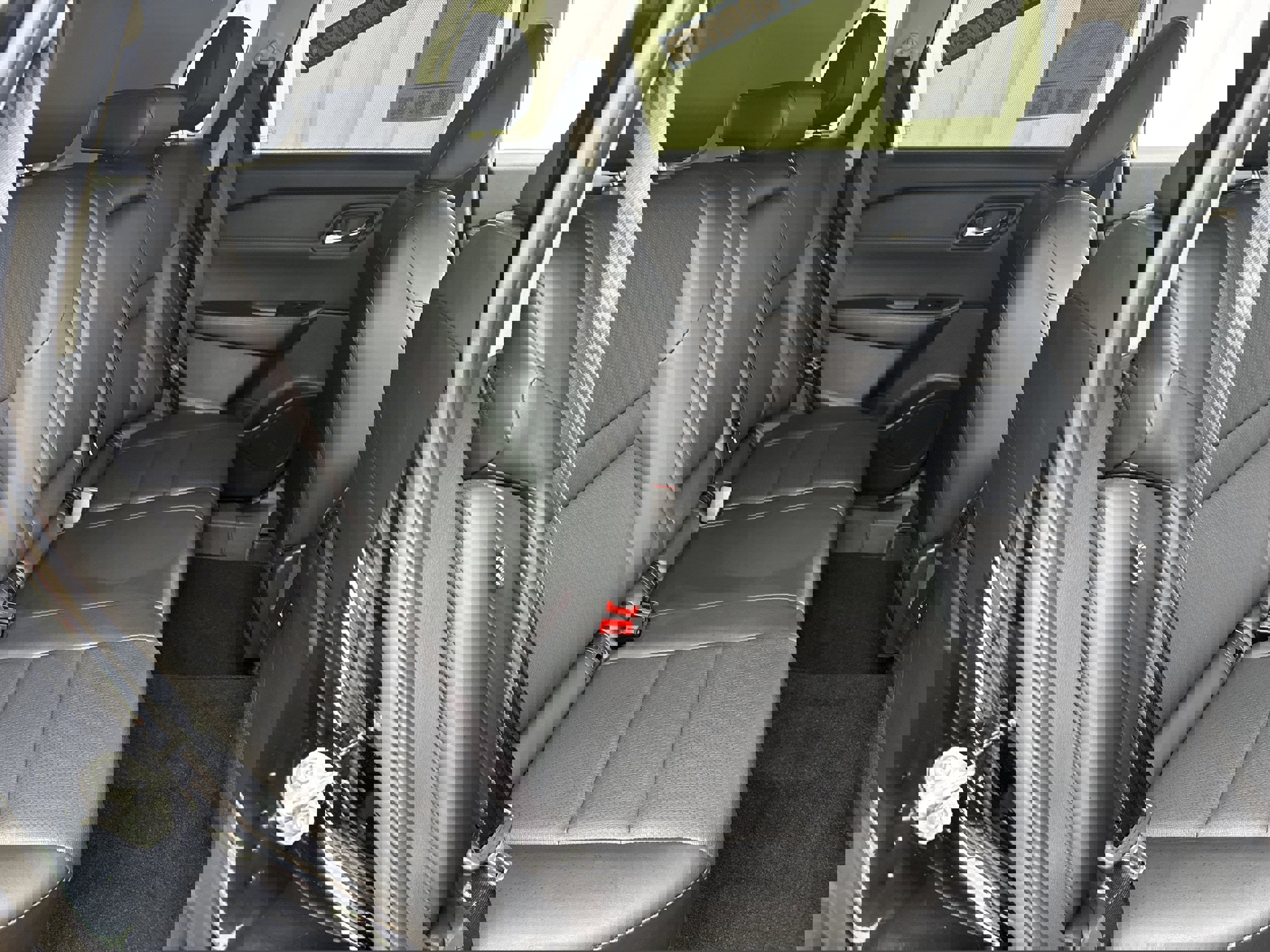 Used 2025 Nissan Rogue SV w/ SV Premium Package image 8