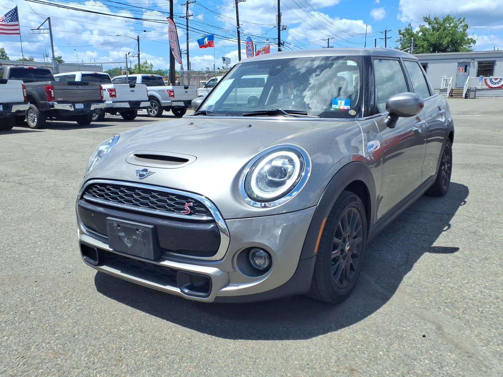 Used 2020 MINI Cooper S FWD image 3