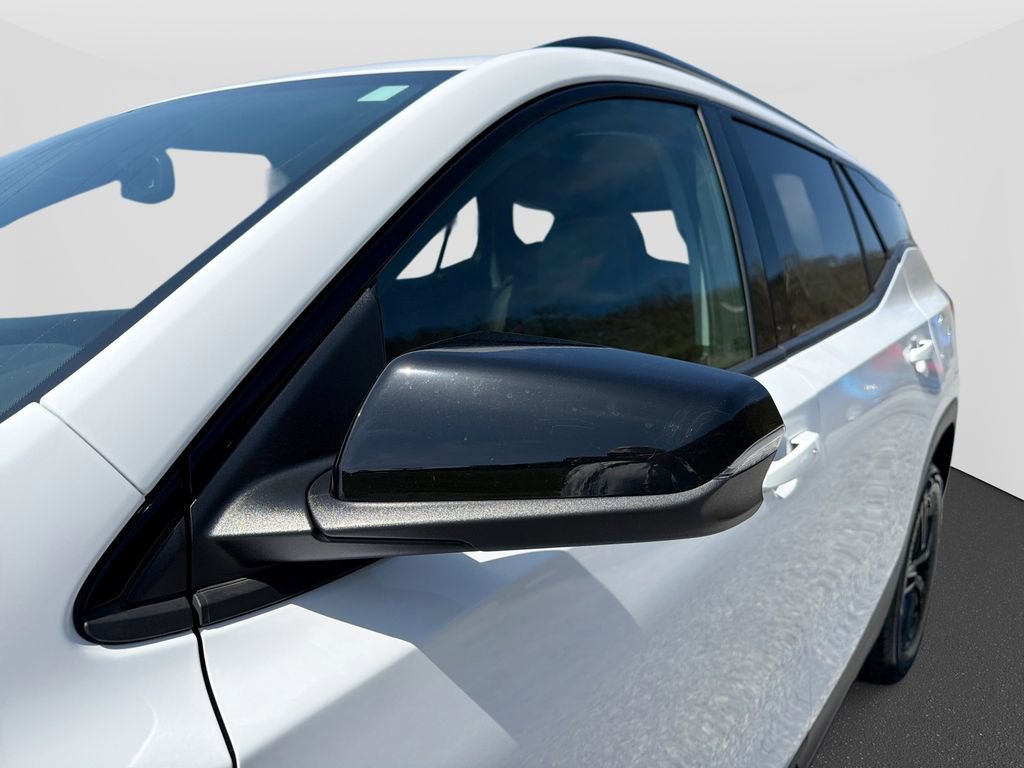 Used 2023 GMC Terrain AT4 image 11