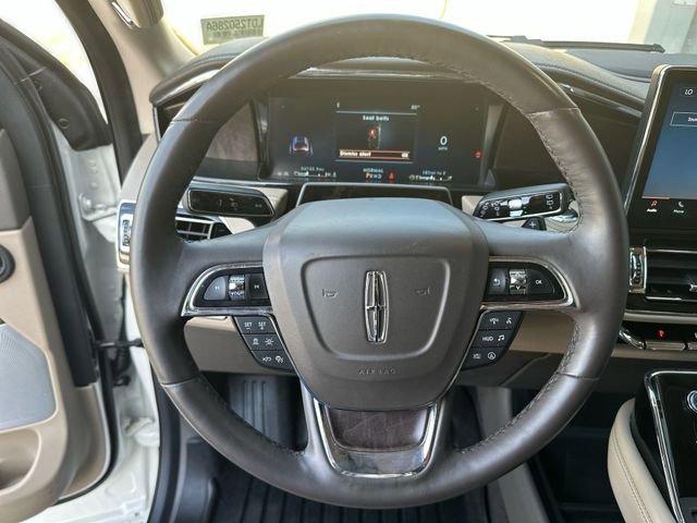 Used 2023 Lincoln Navigator L Reserve image 15