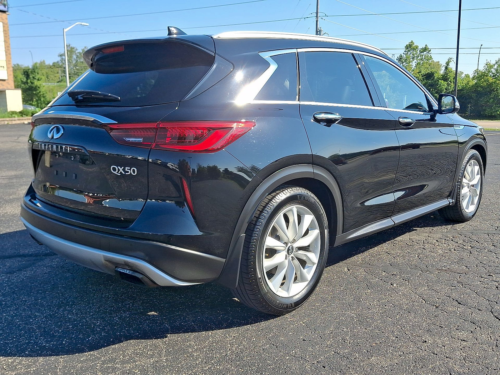 Used 2019 INFINITI QX50 Essential w/ Premium Heat Package AWD/4WD image 25