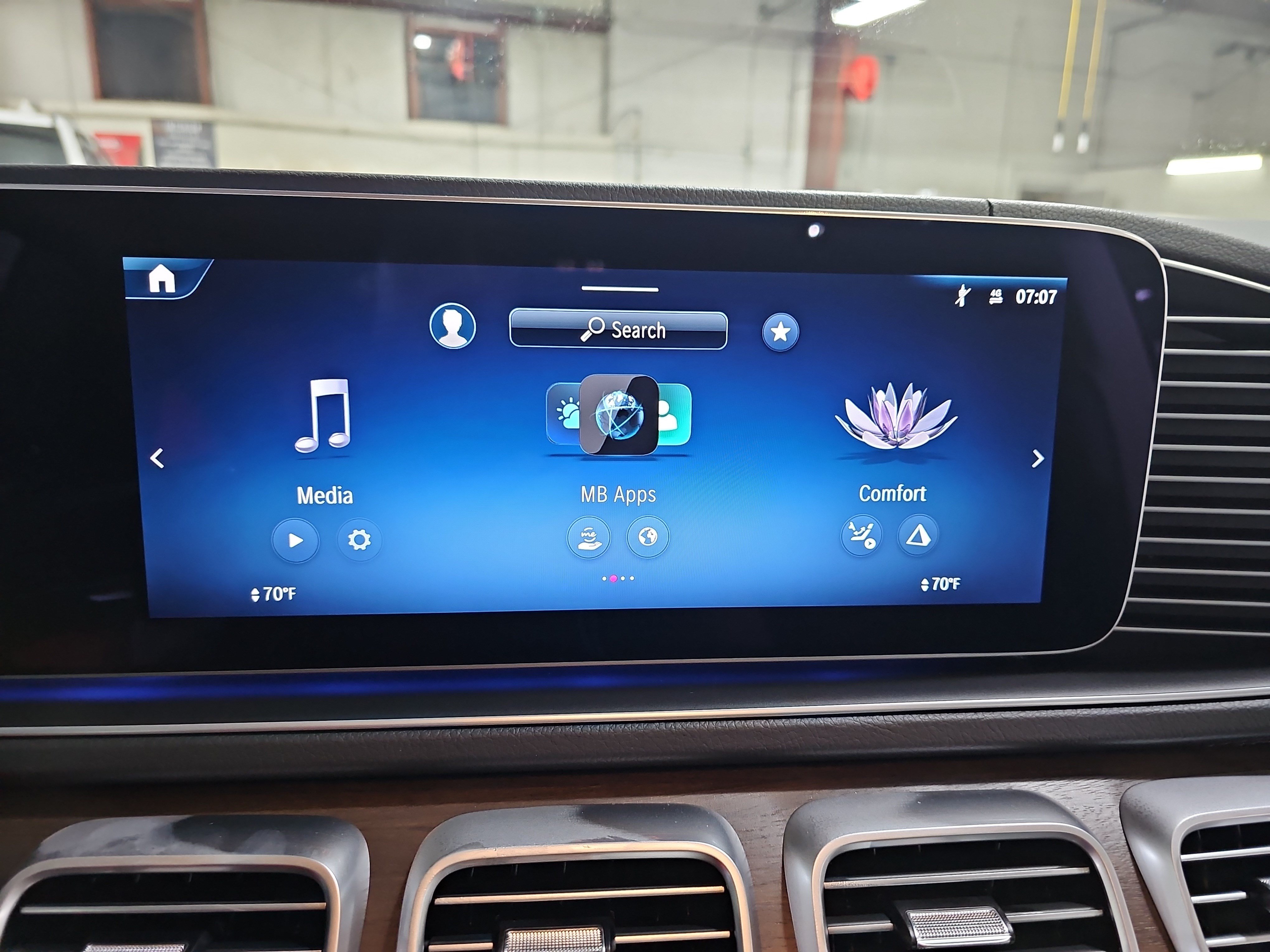 New 2026 Mercedes-Benz GLS 450 4MATIC image 22