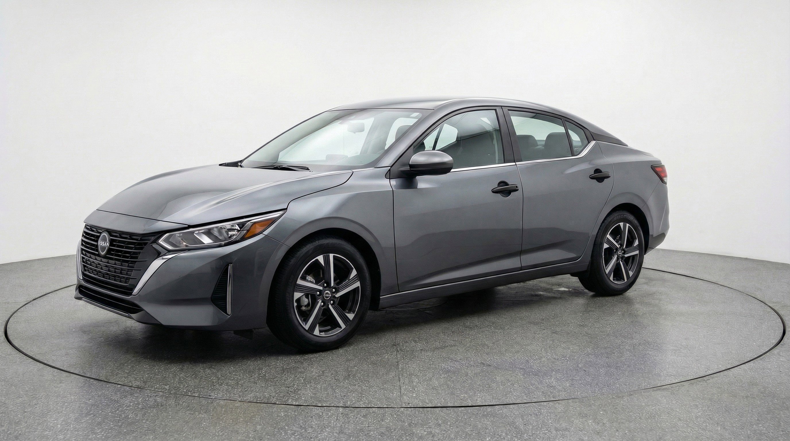 Used 2025 Nissan Sentra SV FWD image 3