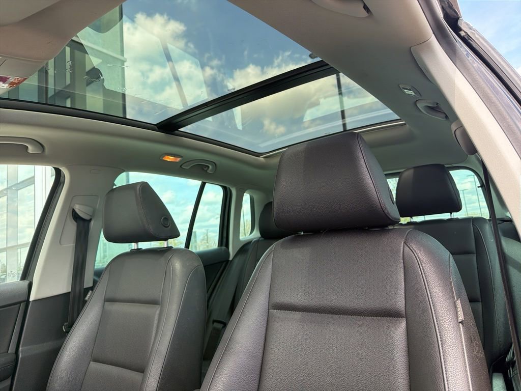 Used 2017 Volkswagen Tiguan Wolfsburg Edition FWD image 4