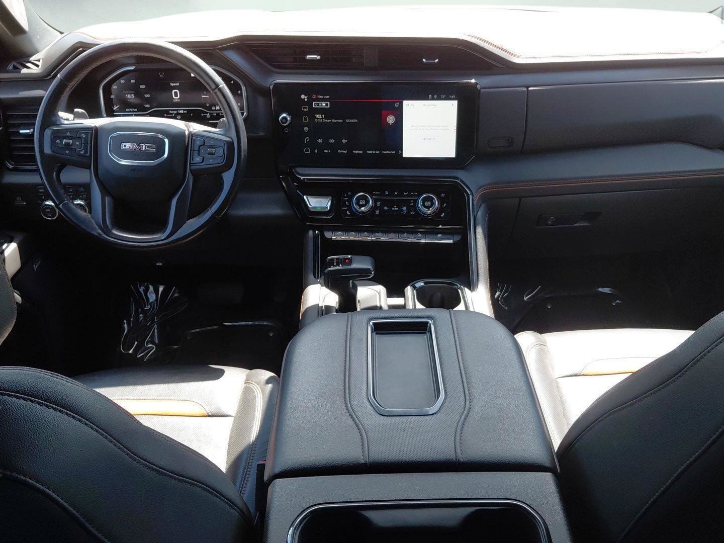 Used 2022 GMC Sierra 1500 AT4 w/ AT4 Premium Package AWD/4WD image 2