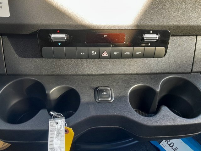 Used 2024 Mercedes-Benz Sprinter 3500 image 9