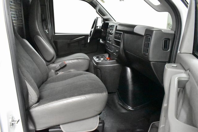 Used 2024 Chevrolet Express 2500 w/ Driver Convenience Package image 13