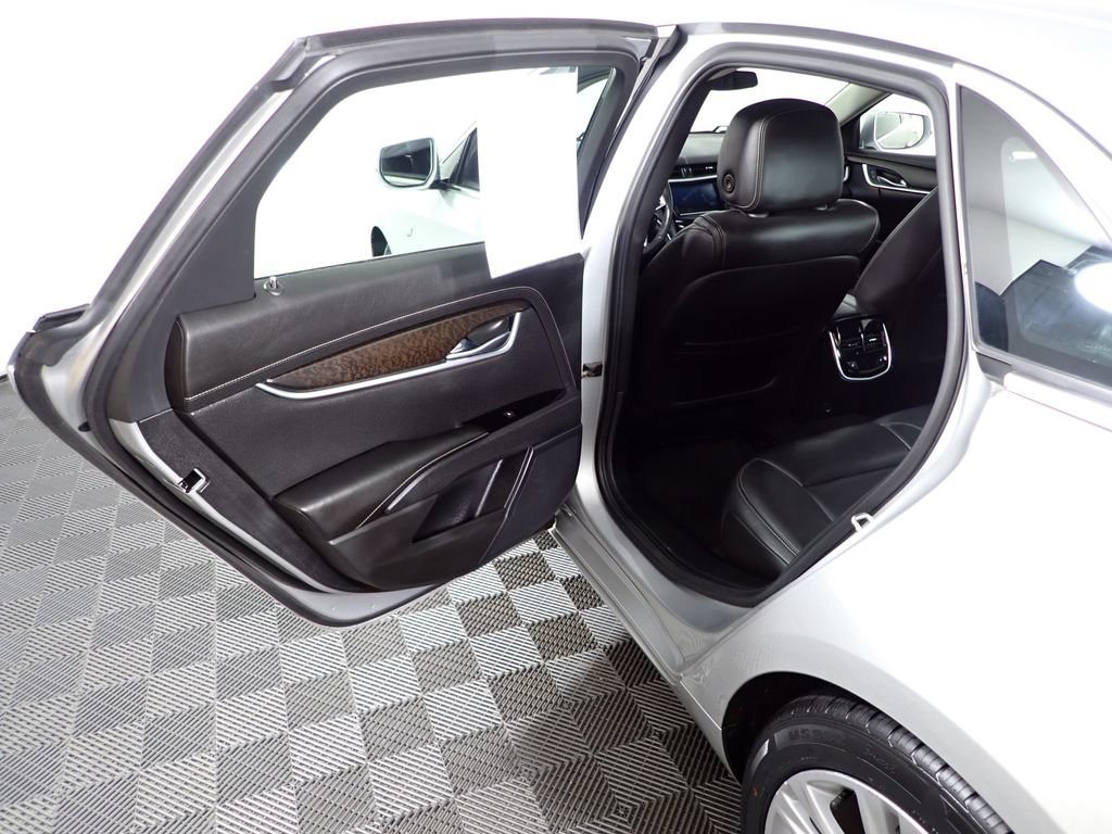 Used 2019 Cadillac XTS Luxury FWD image 33