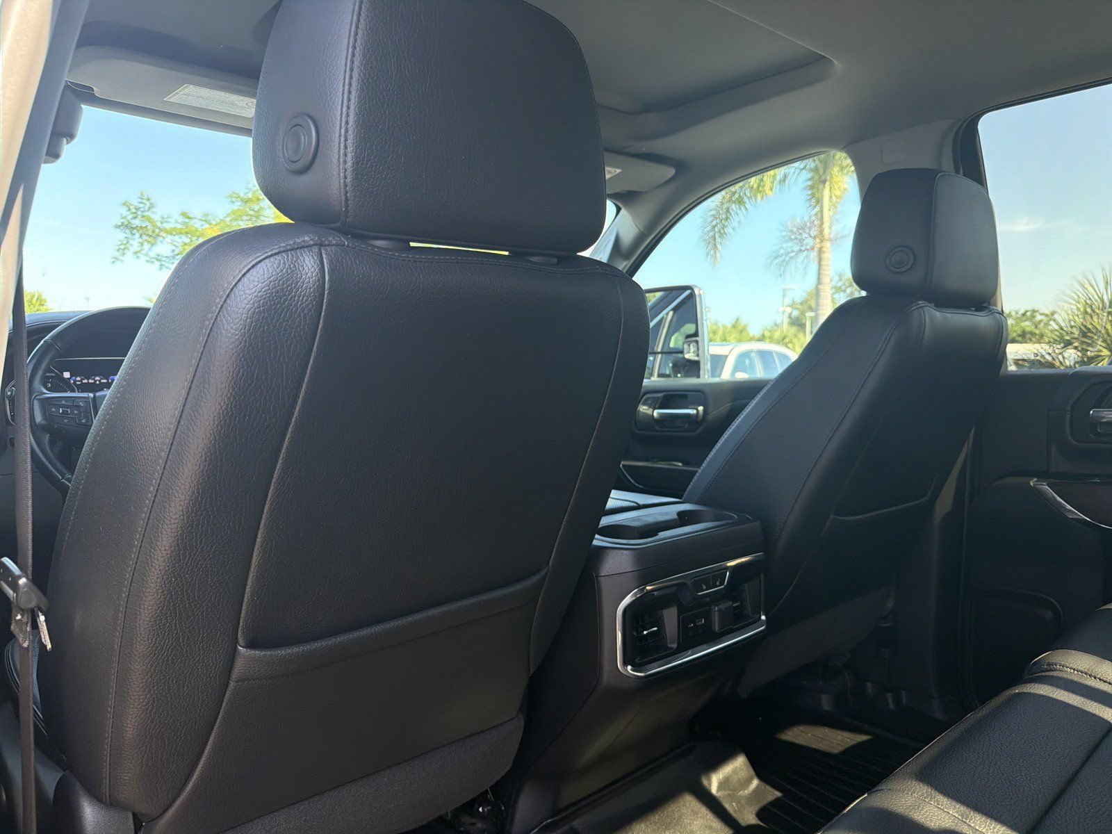 Used 2023 GMC Sierra 2500 Denali w/ Denali Ultimate Package AWD/4WD image 19
