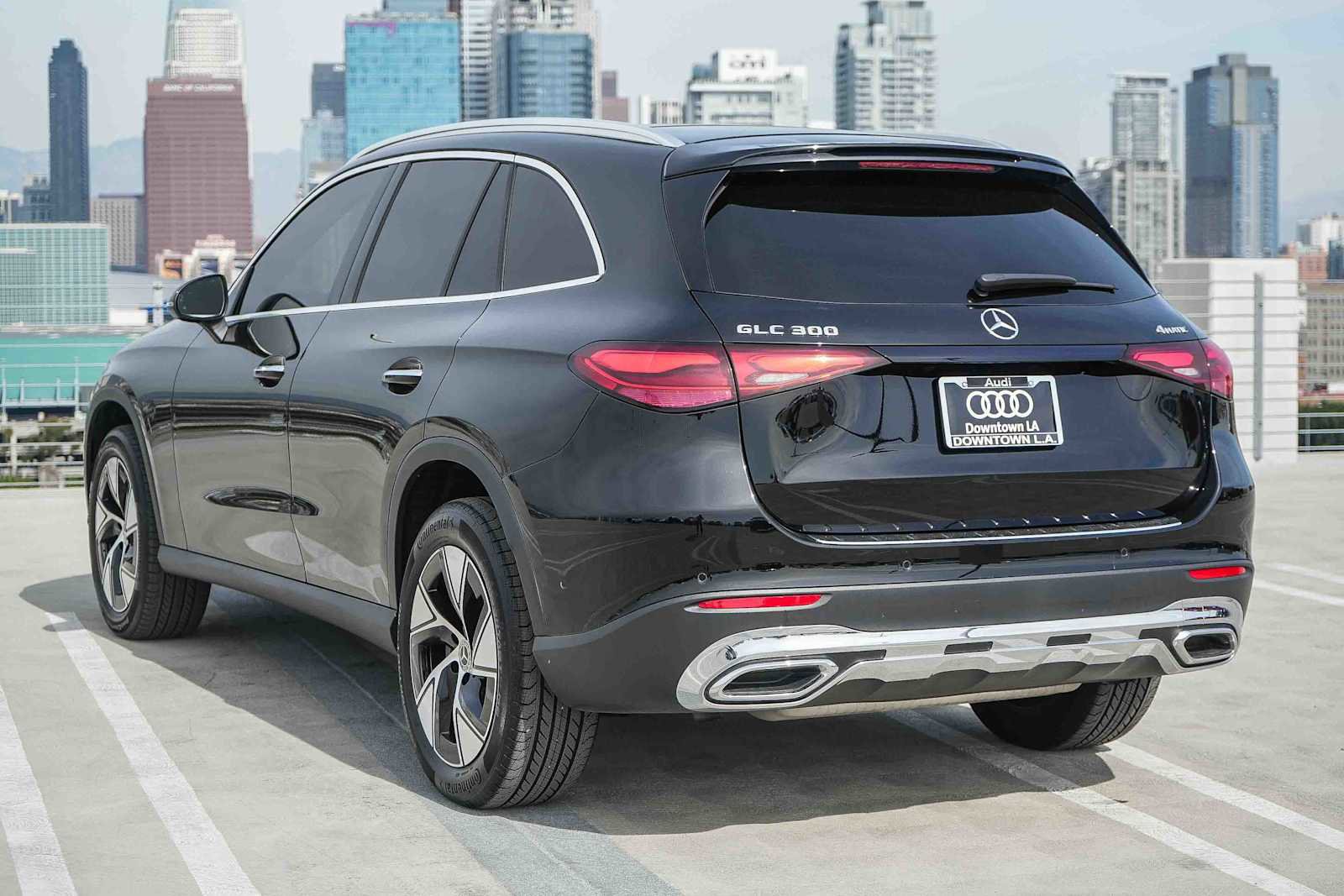 Used 2024 Mercedes-Benz GLC 300 4MATIC image 9