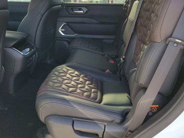 New 2026 Nissan Armada Platinum Reserve image 7