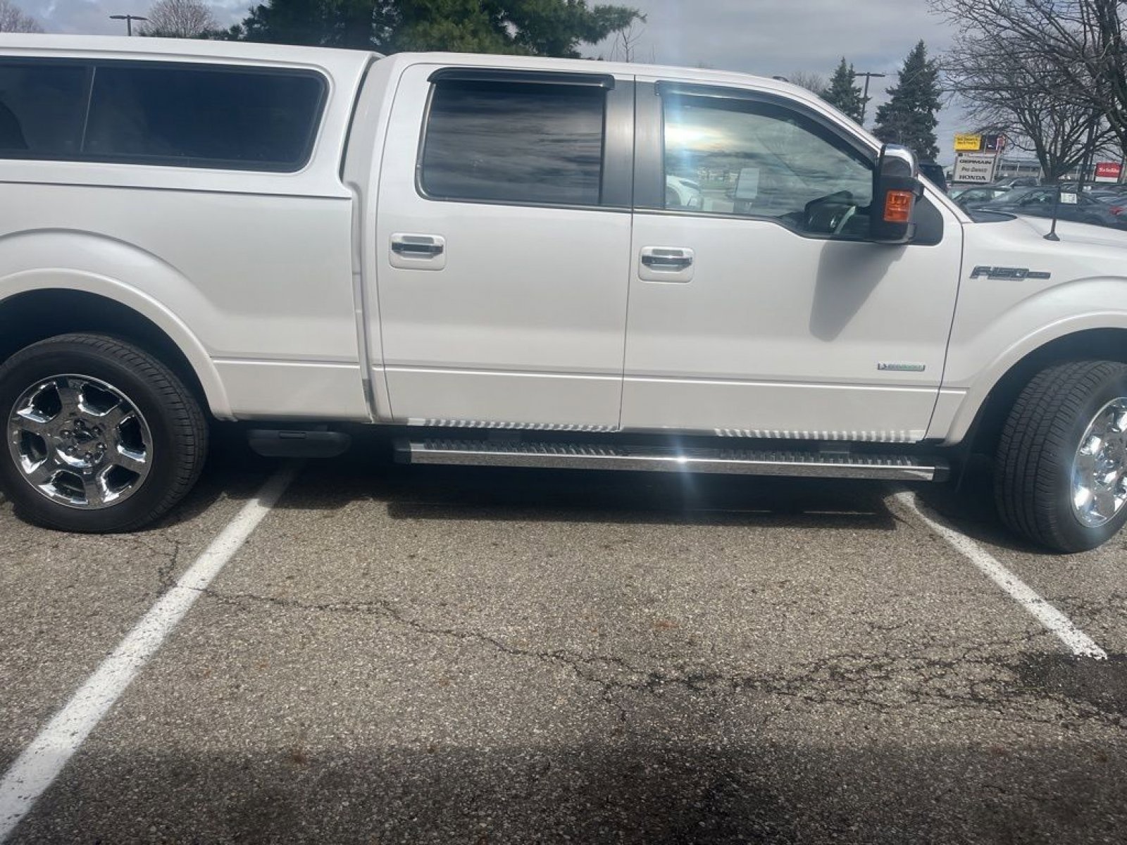 Used 2014 Ford F150 Lariat w/ Equipment Group 502A Luxury image 6