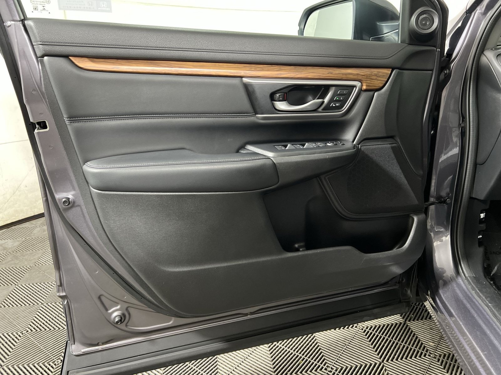 Used 2022 Honda CR-V Touring image 14