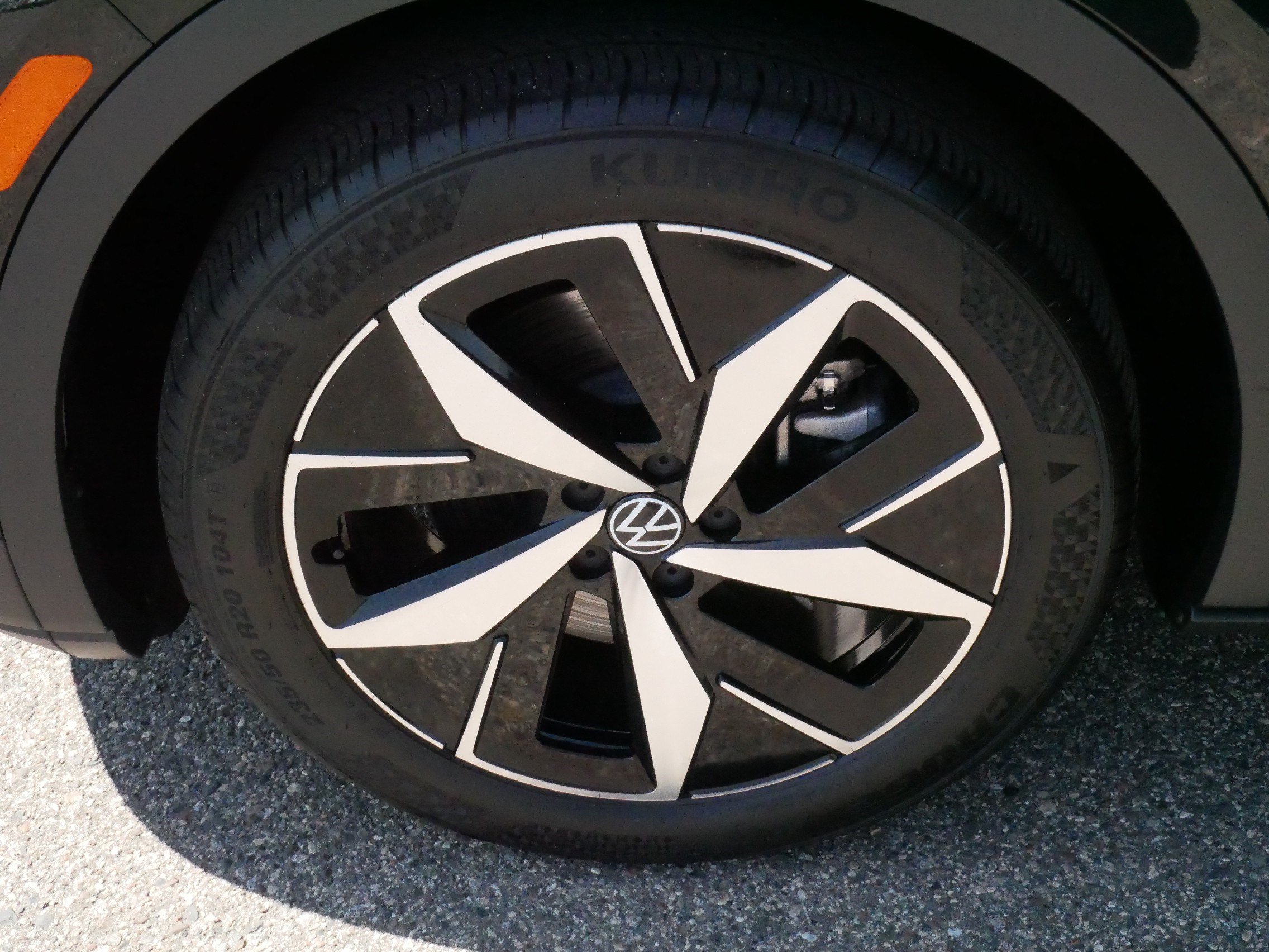 Certified 2024 Volkswagen ID.4 Pro S AWD/4WD image 15