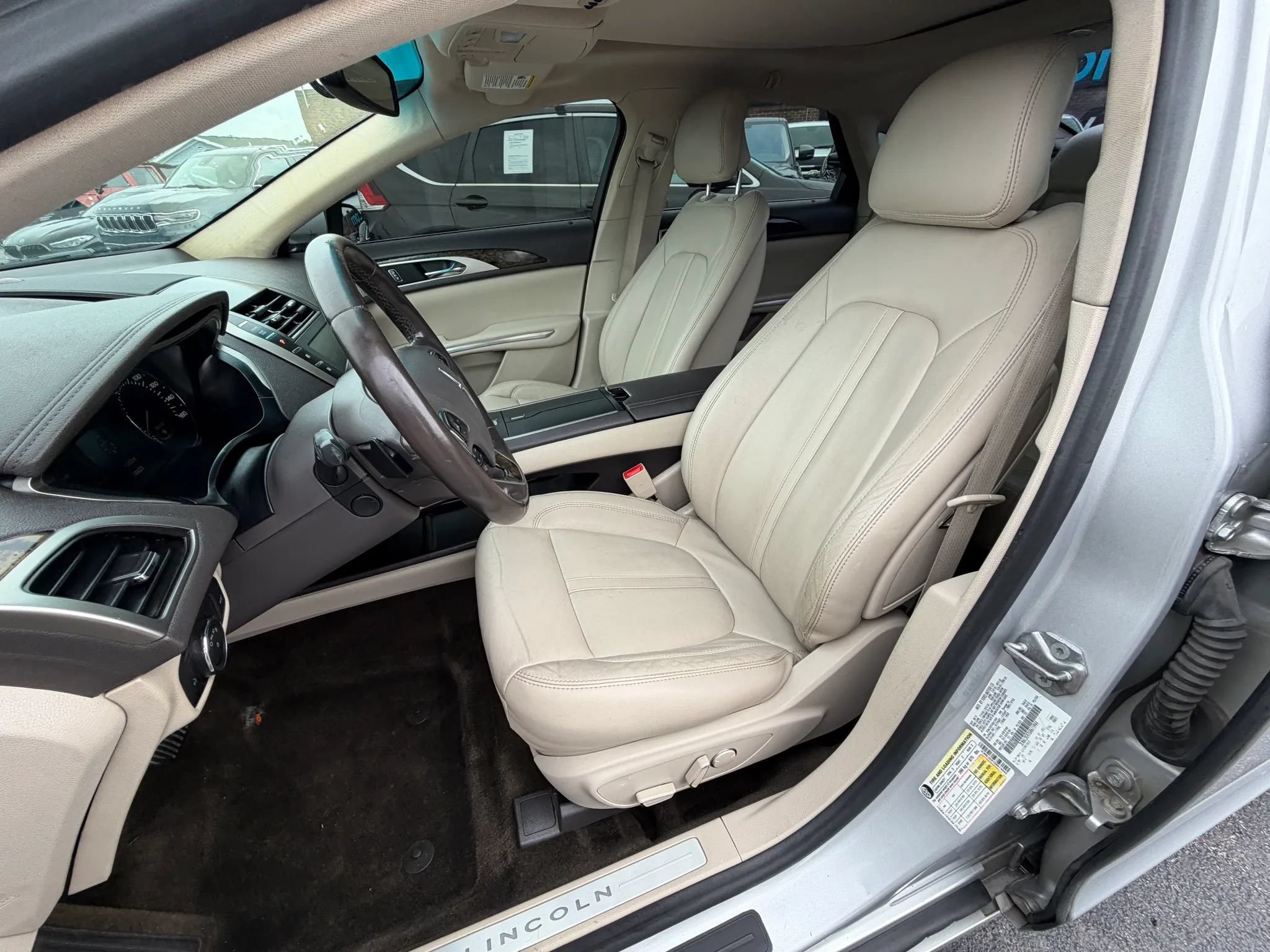 Used 2016 Lincoln MKZ w/ Equipment Group 200A Select FWD image 11