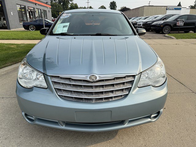 Used 2009 Chrysler Sebring LX image 2
