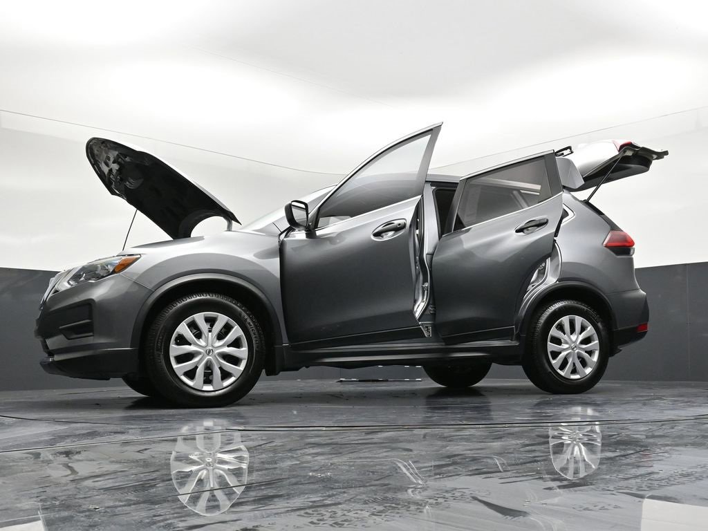 Used 2018 Nissan Rogue S image 38