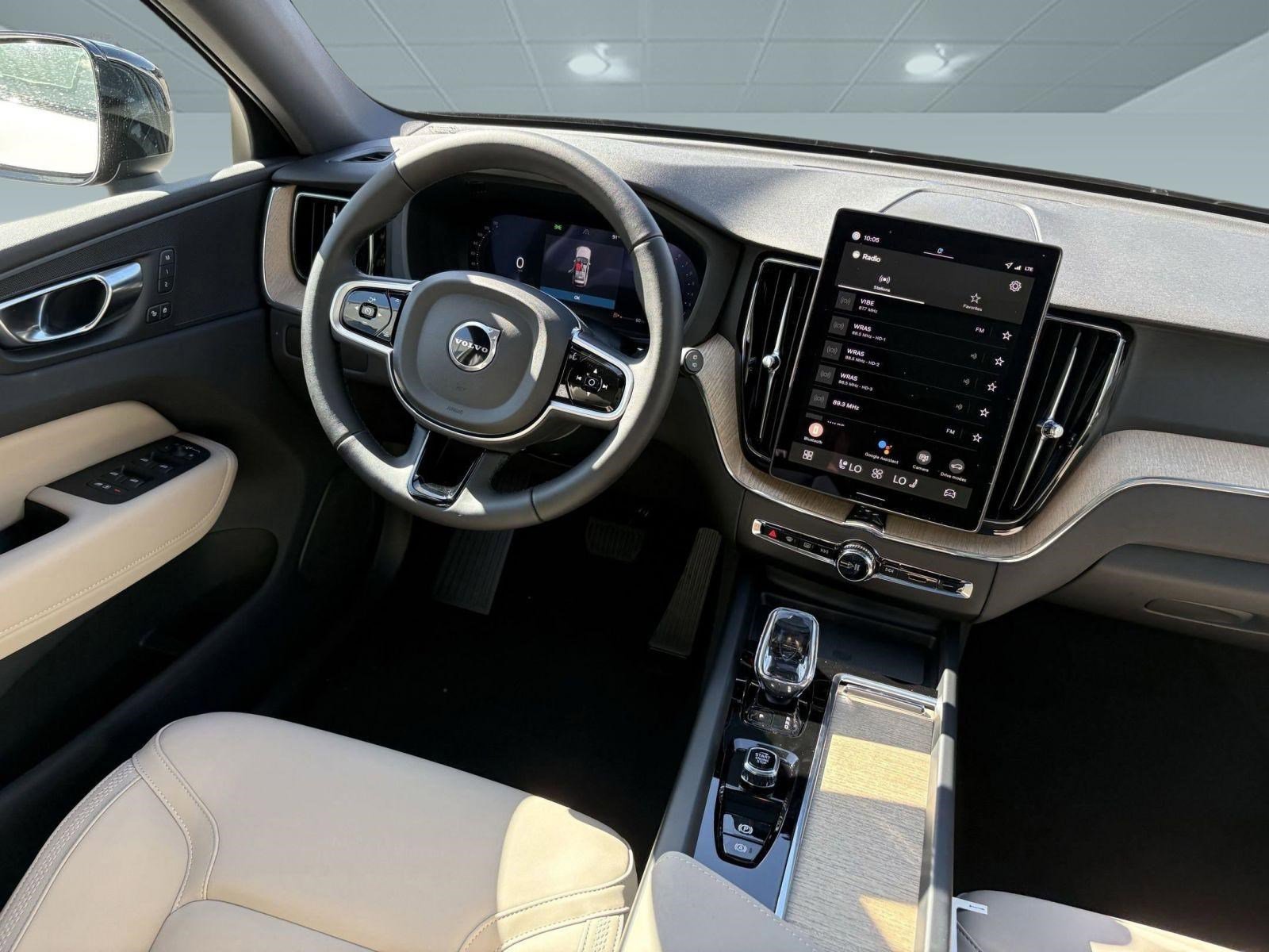 Used 2026 Volvo XC60 B5 Core w/ Climate Package image 26