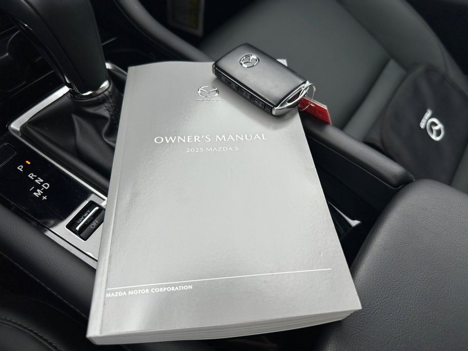 Certified 2025 MAZDA MAZDA3 s image 38