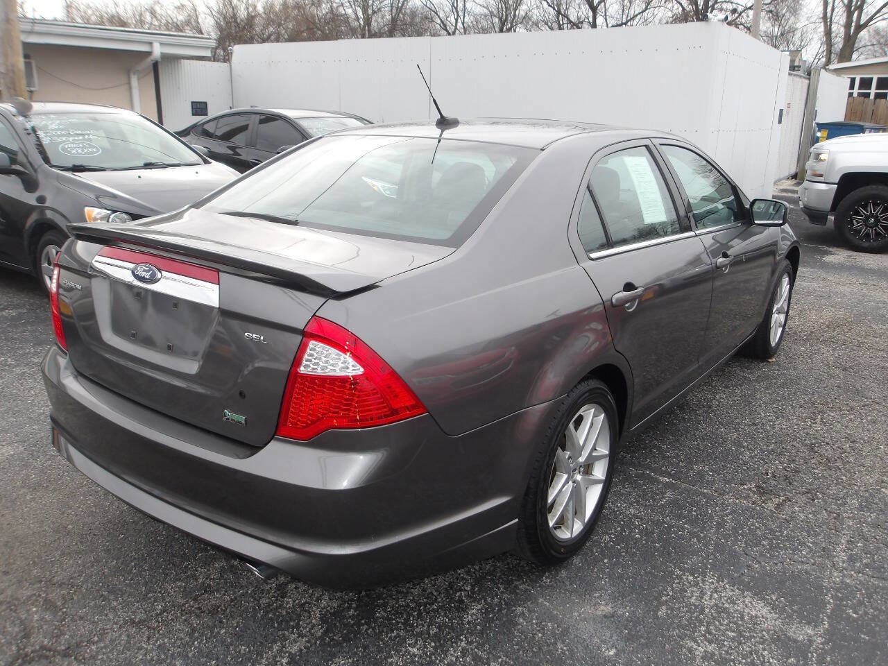 Used 2010 Ford Fusion SEL image 7