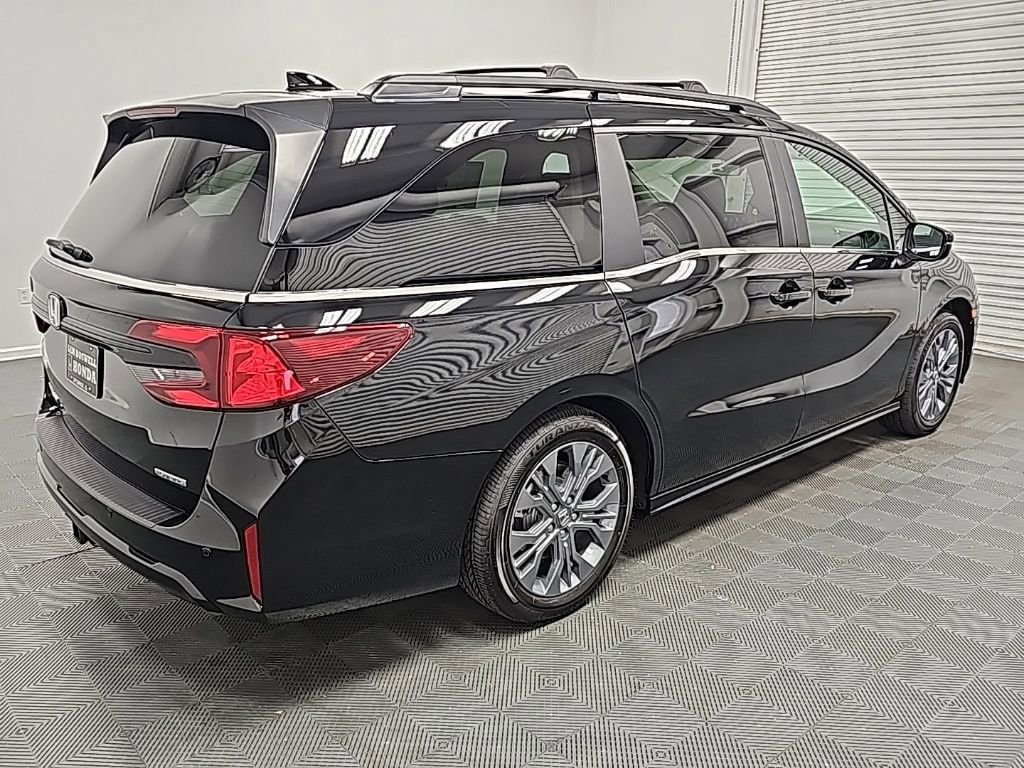 New 2026 Honda Odyssey Touring image 8