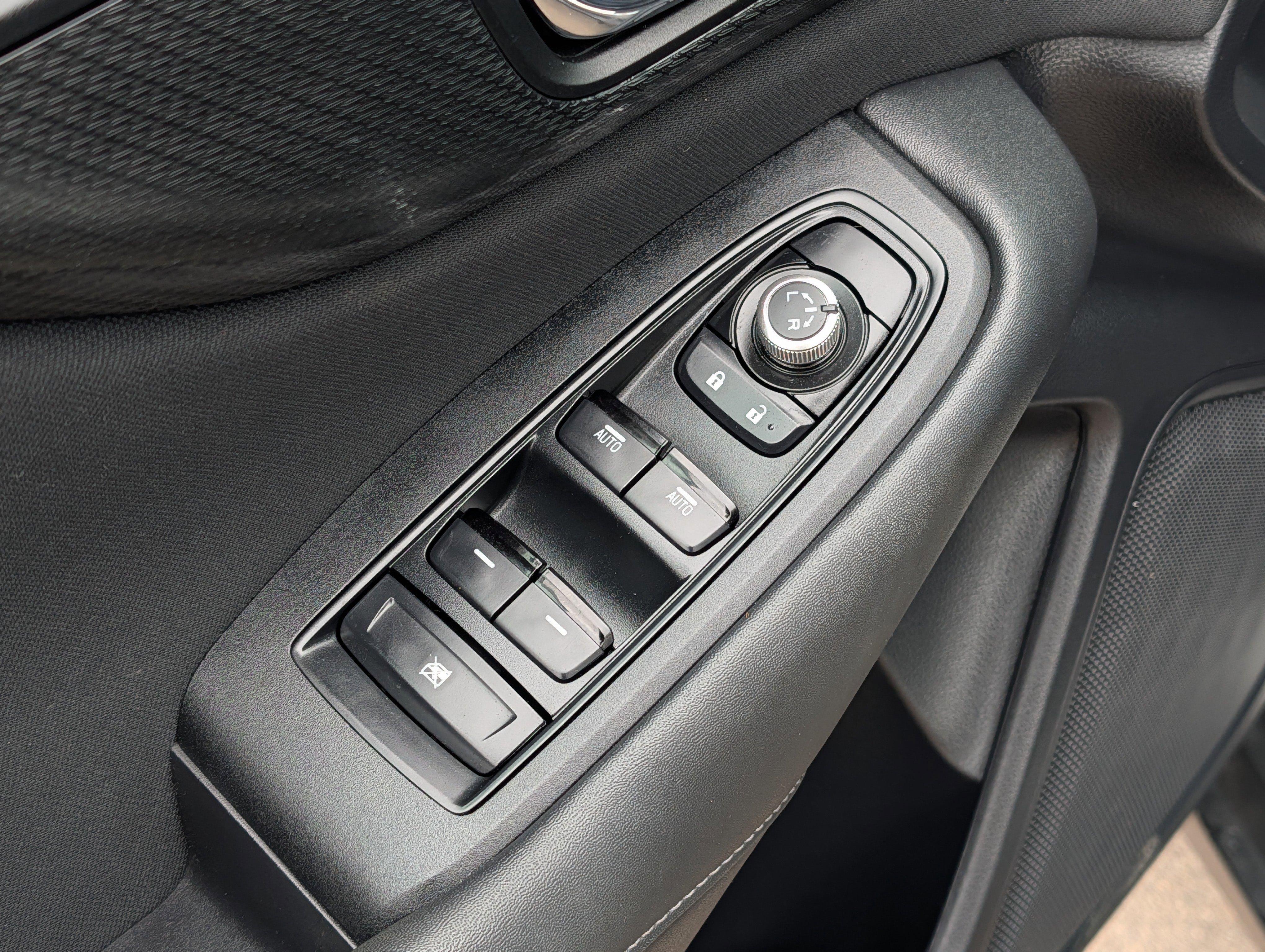 Used 2022 Subaru Outback Premium image 19