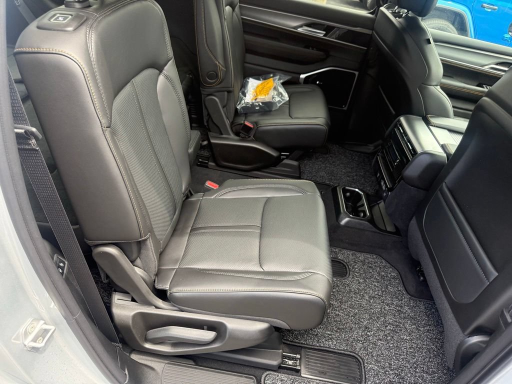 New 2026 Jeep Grand Wagoneer 4WD image 56