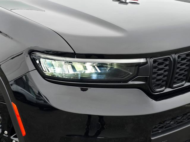 Certified 2023 Jeep Grand Cherokee L Laredo image 29