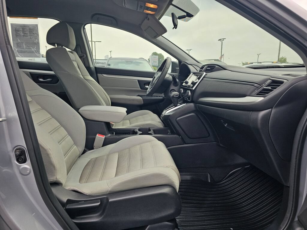 Used 2017 Honda CR-V LX image 11