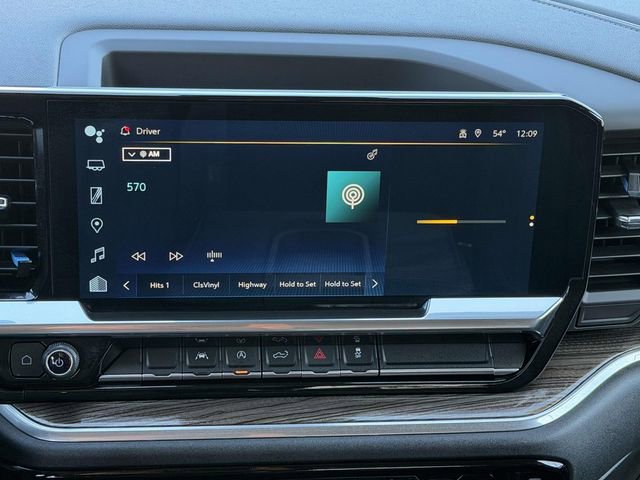 Used 2022 Chevrolet Silverado 1500 LT image 16