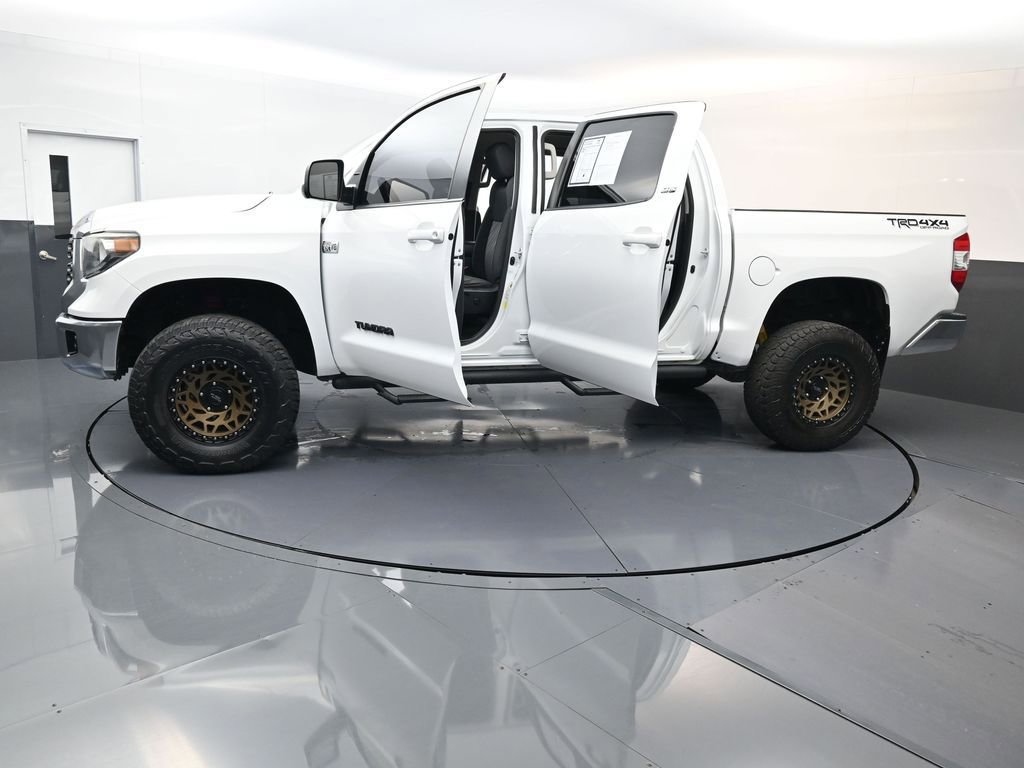 Used 2021 Toyota Tundra SR5 w/ SR5 Upgrade Package image 30