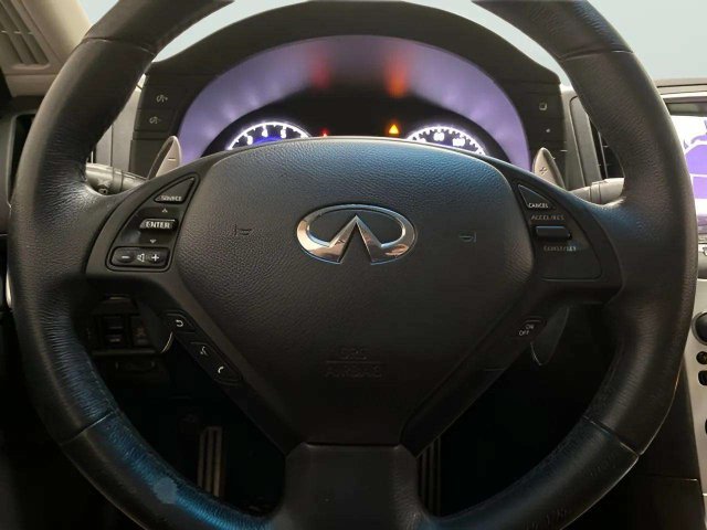 Used 2014 INFINITI Q60 Convertible w/ Premium Package RWD image 43