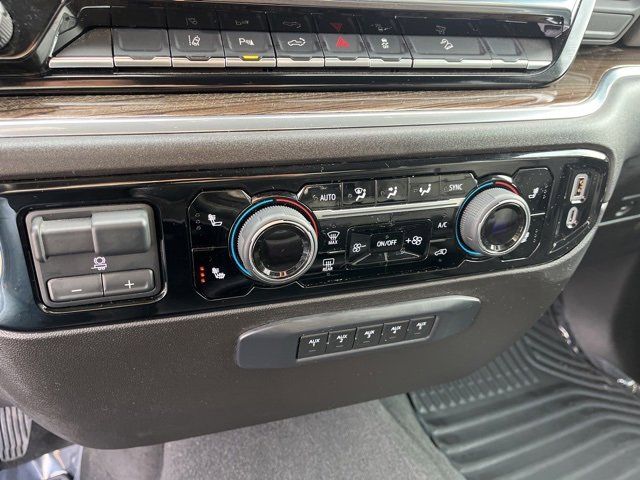 Used 2025 Chevrolet Silverado 2500 LT w/ Z71 Chrome Sport Edition image 33