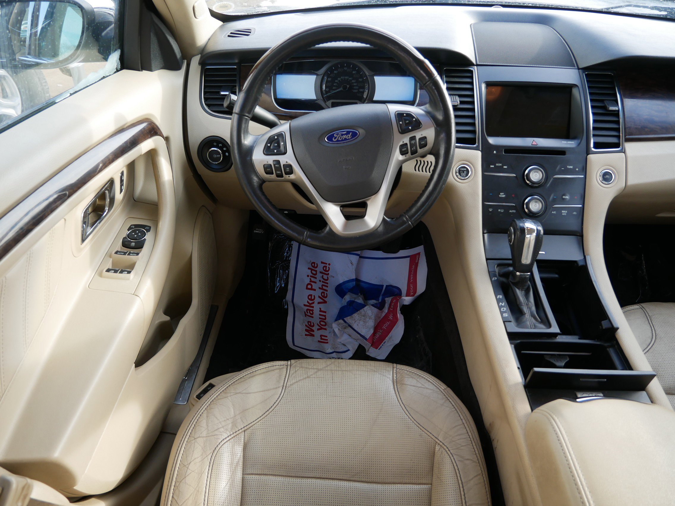 Used 2016 Ford Taurus Limited image 10