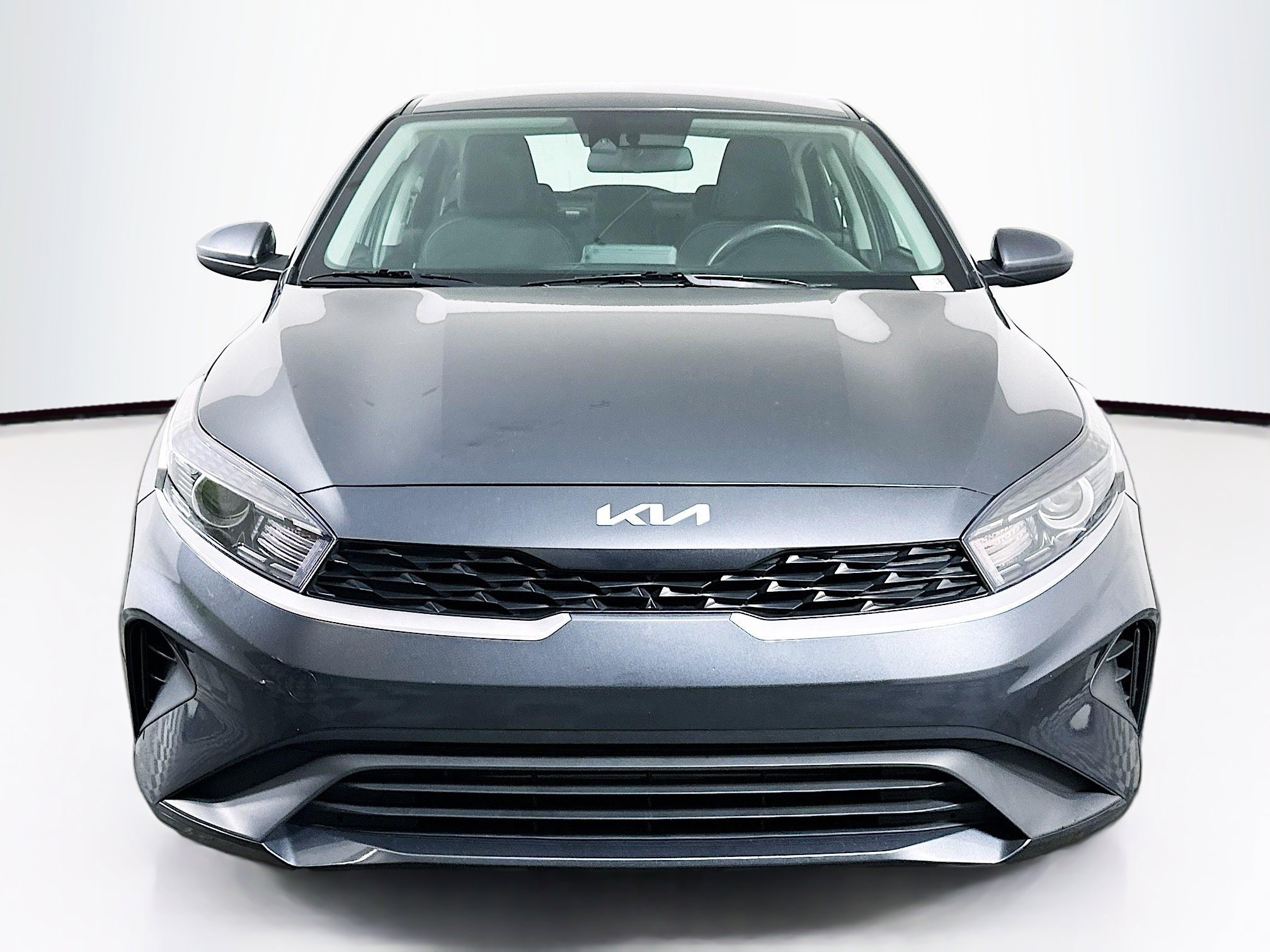 Used 2024 Kia Forte LXS image 2