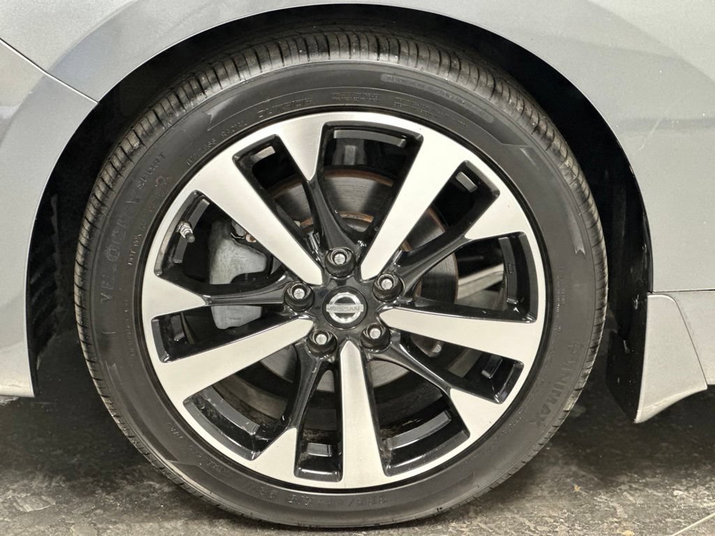 Used 2018 Nissan Altima 2.5 SR FWD image 21