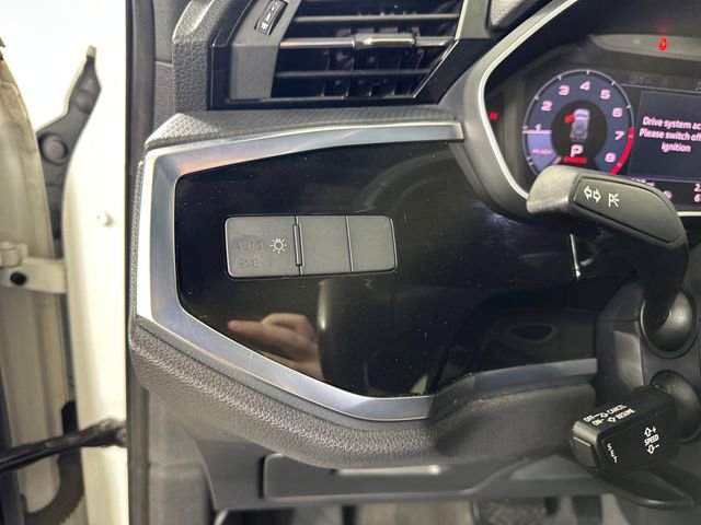 Used 2020 Audi Q3 2.0T Premium image 19