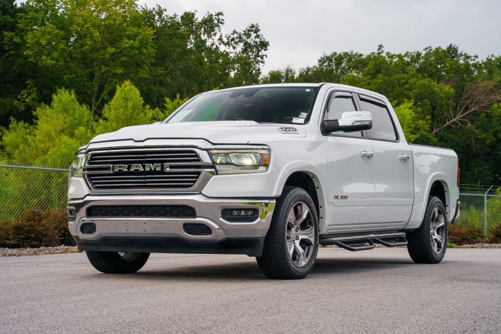 Used 2022 RAM 1500 Laramie AWD/4WD image 5