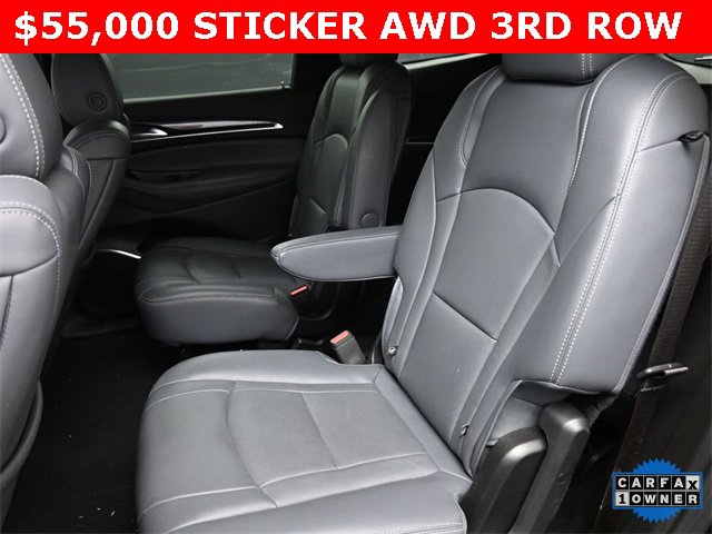 Used 2024 Buick Enclave Premium image 17