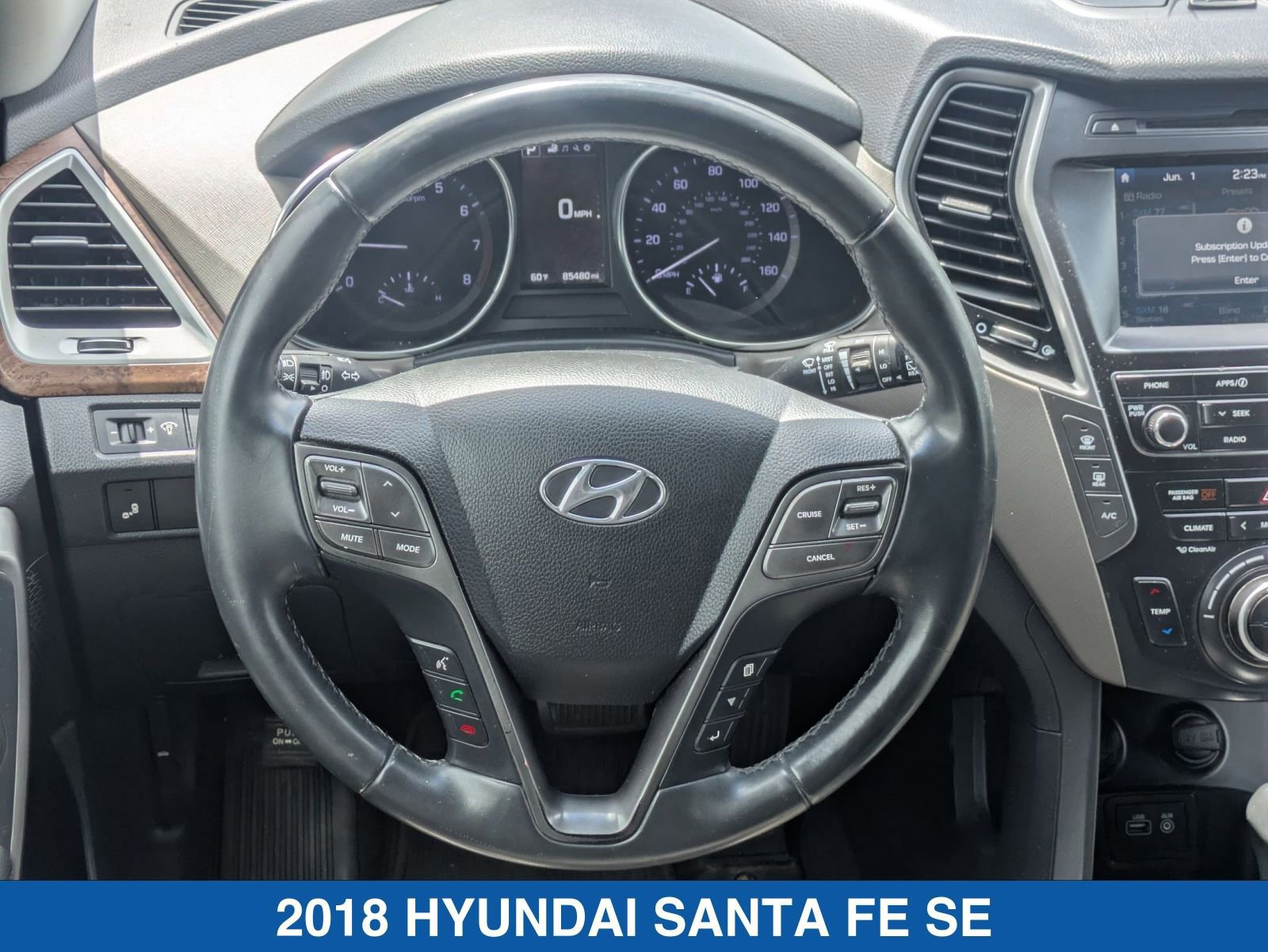 Used 2018 Hyundai Santa Fe SE w/ SE Premium Package 02 AWD/4WD image 16