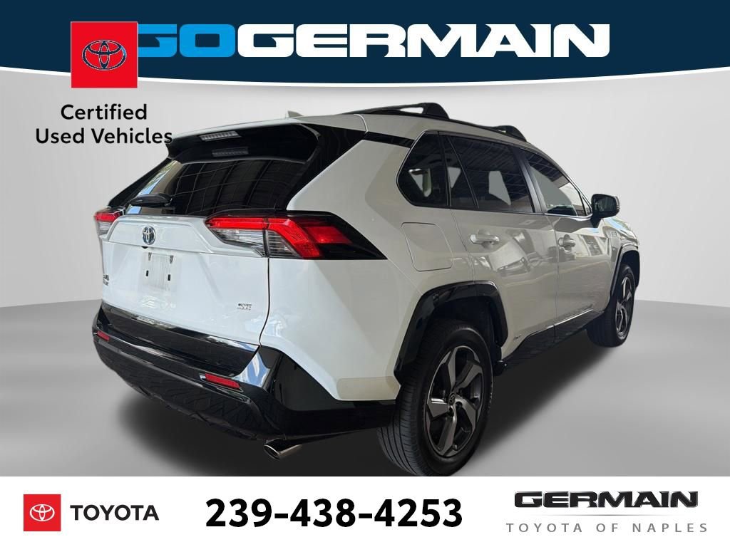Used 2021 Toyota RAV4 SE w/ Weather & Moonroof Package AWD/4WD image 5