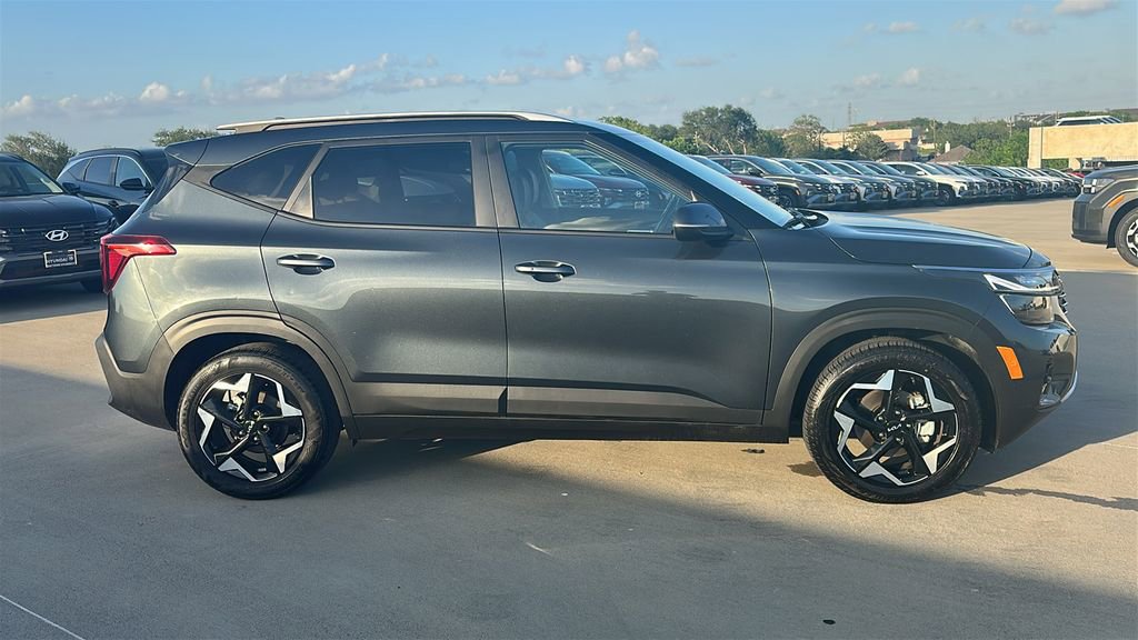 Used 2025 Kia Seltos S FWD image 13