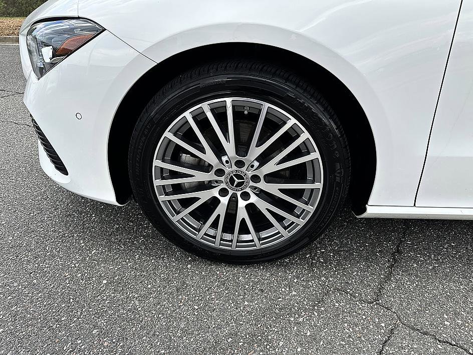 Used 2025 Mercedes-Benz CLA 250 4MATIC image 8