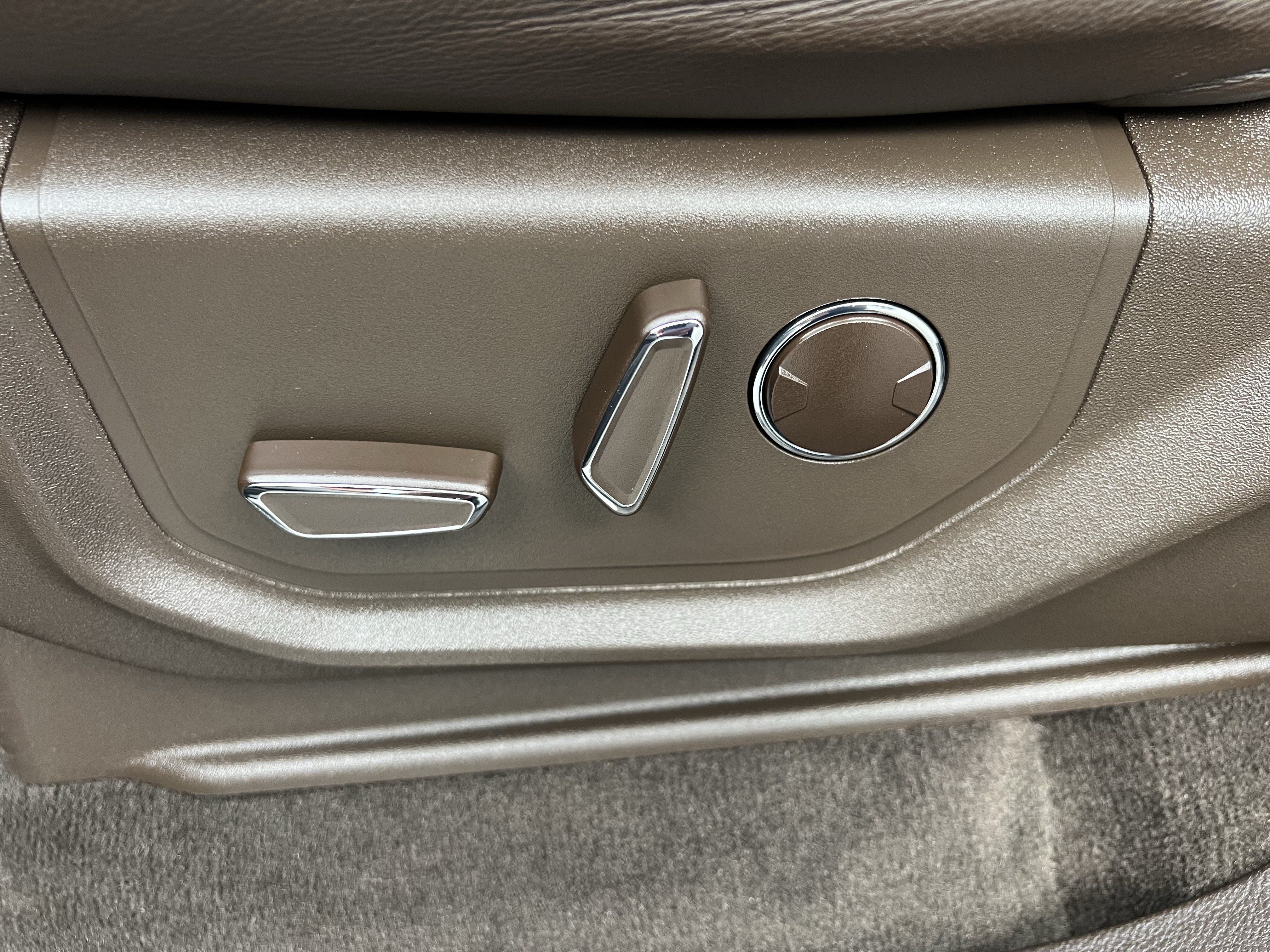 Used 2022 Ford Expedition King Ranch AWD/4WD image 19
