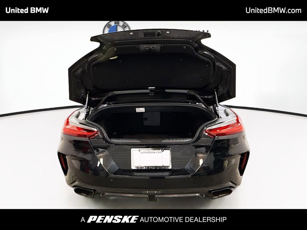 Certified 2025 BMW Z4 M40i w/ Premium Package image 12