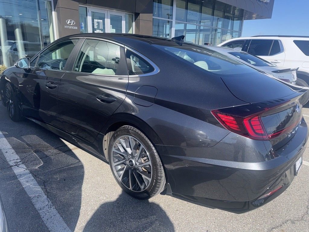 Used 2022 Hyundai Sonata Limited image 2